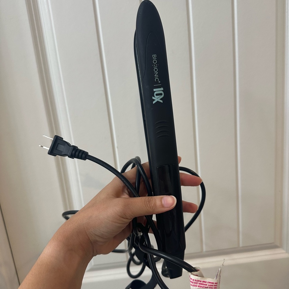 Bio Ionic 10X Black Hair Straightener
